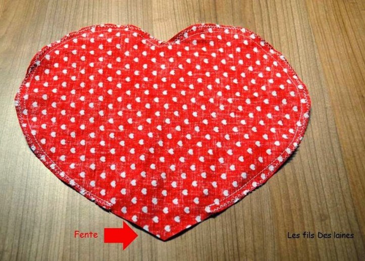 tuto bouillotte sèche avec des noyaux de cerises