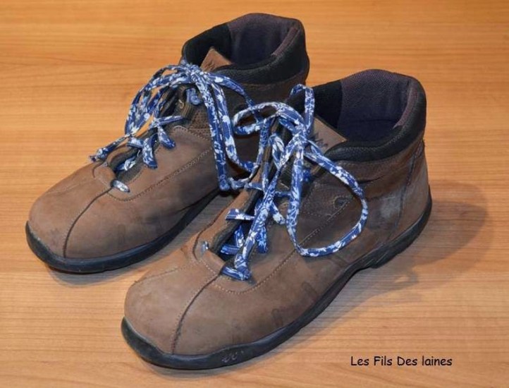 tuto pour faire ses lacets avec des chutes de tissu